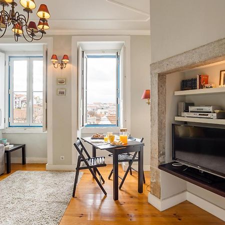 Bright Tailor Made Apartment By The Castle Лиссабон Экстерьер фото